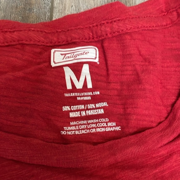 College Corner University of Georgia Red Athena UGA T shirt medium - Picture 3 of 4